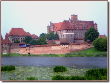 Marienburg von Suedwesten