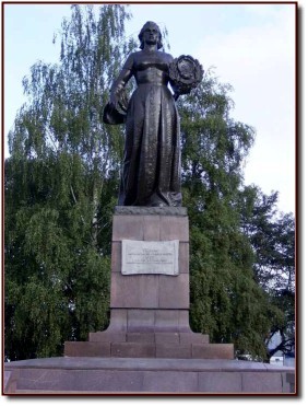 Kaliningrad Statue Mütterchen Russland